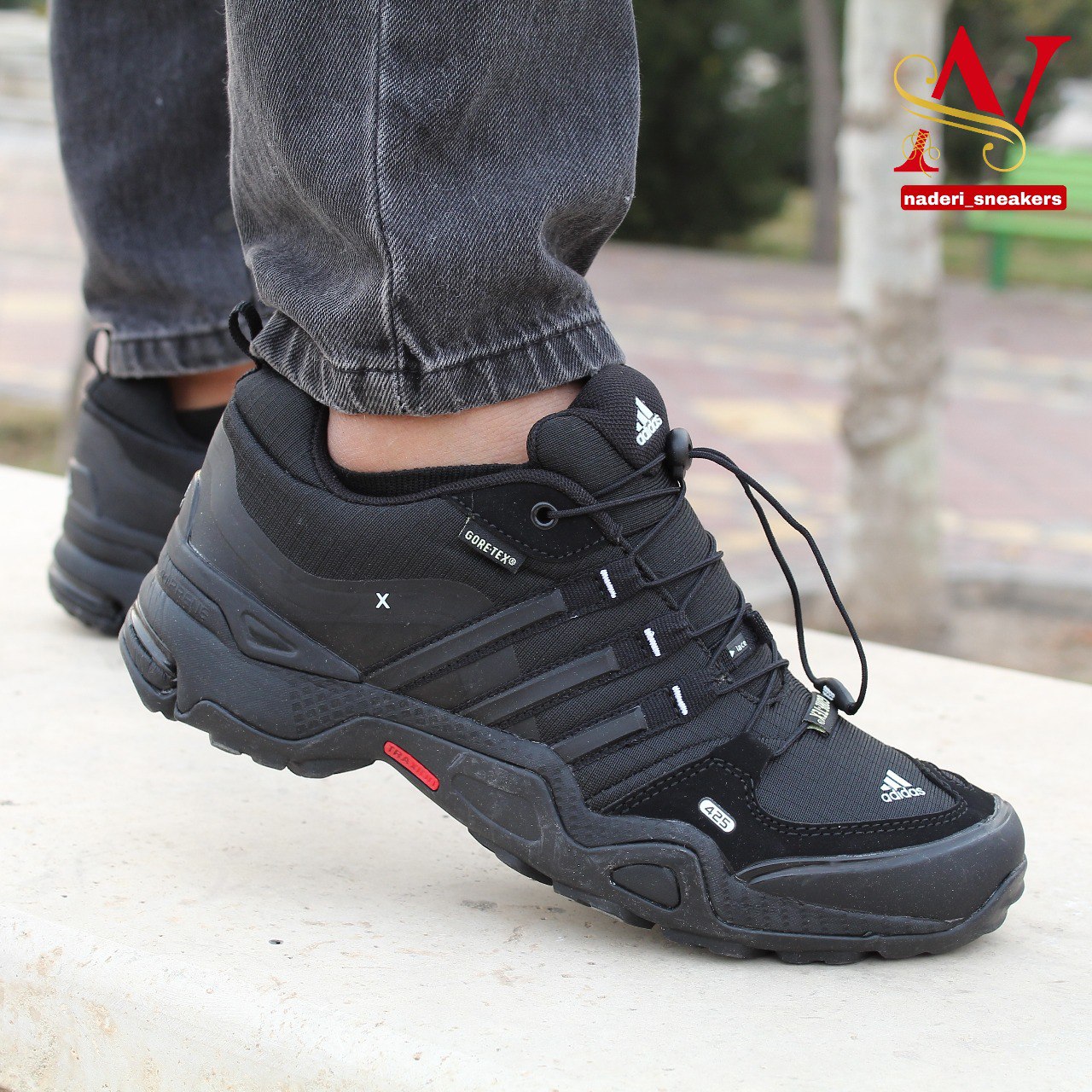 کفش ورزشی آدیداس ترکس آفباکس مدل 5649
