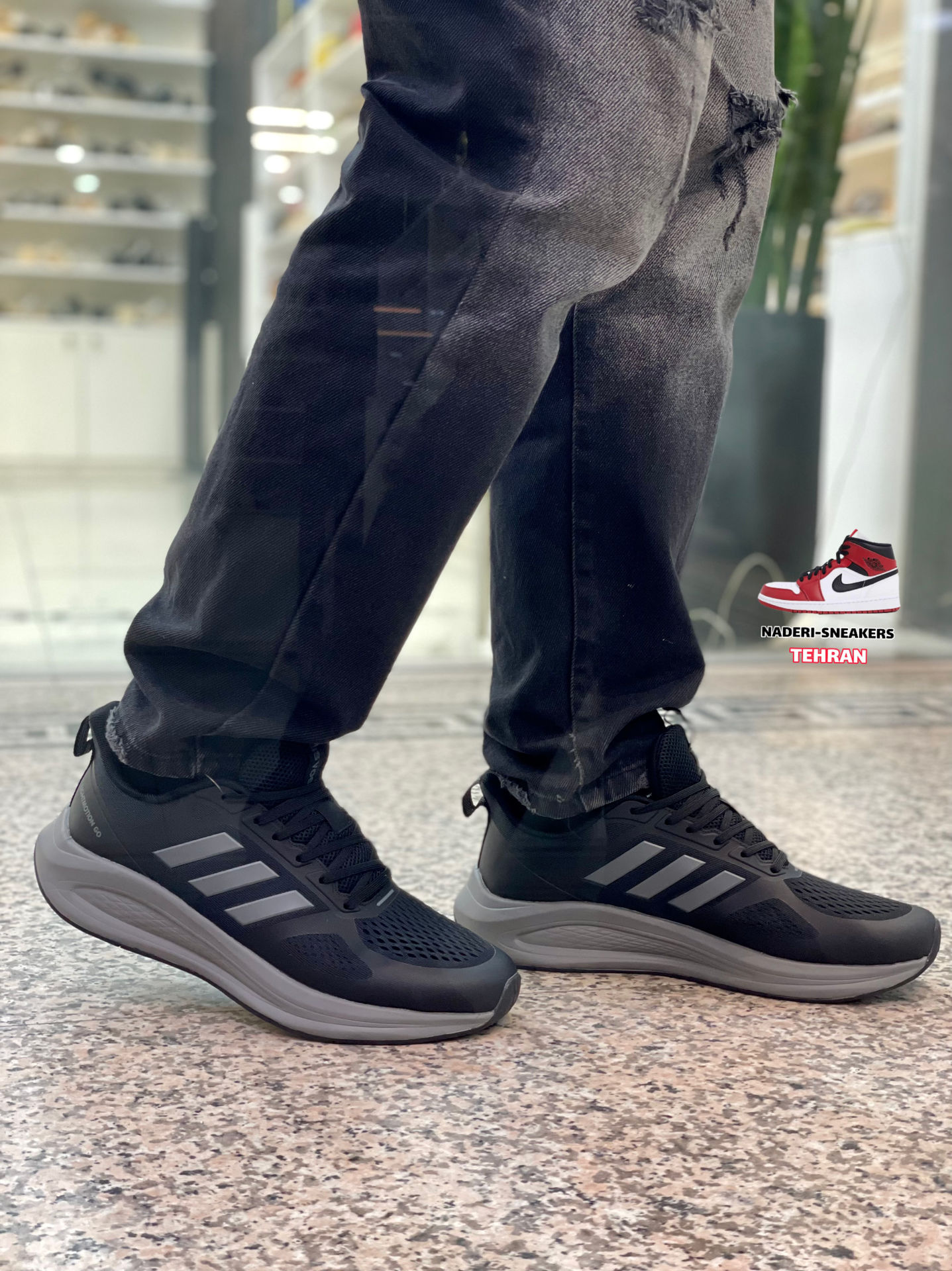 کفش ورزشی آدیداس voeuy مدل 9672