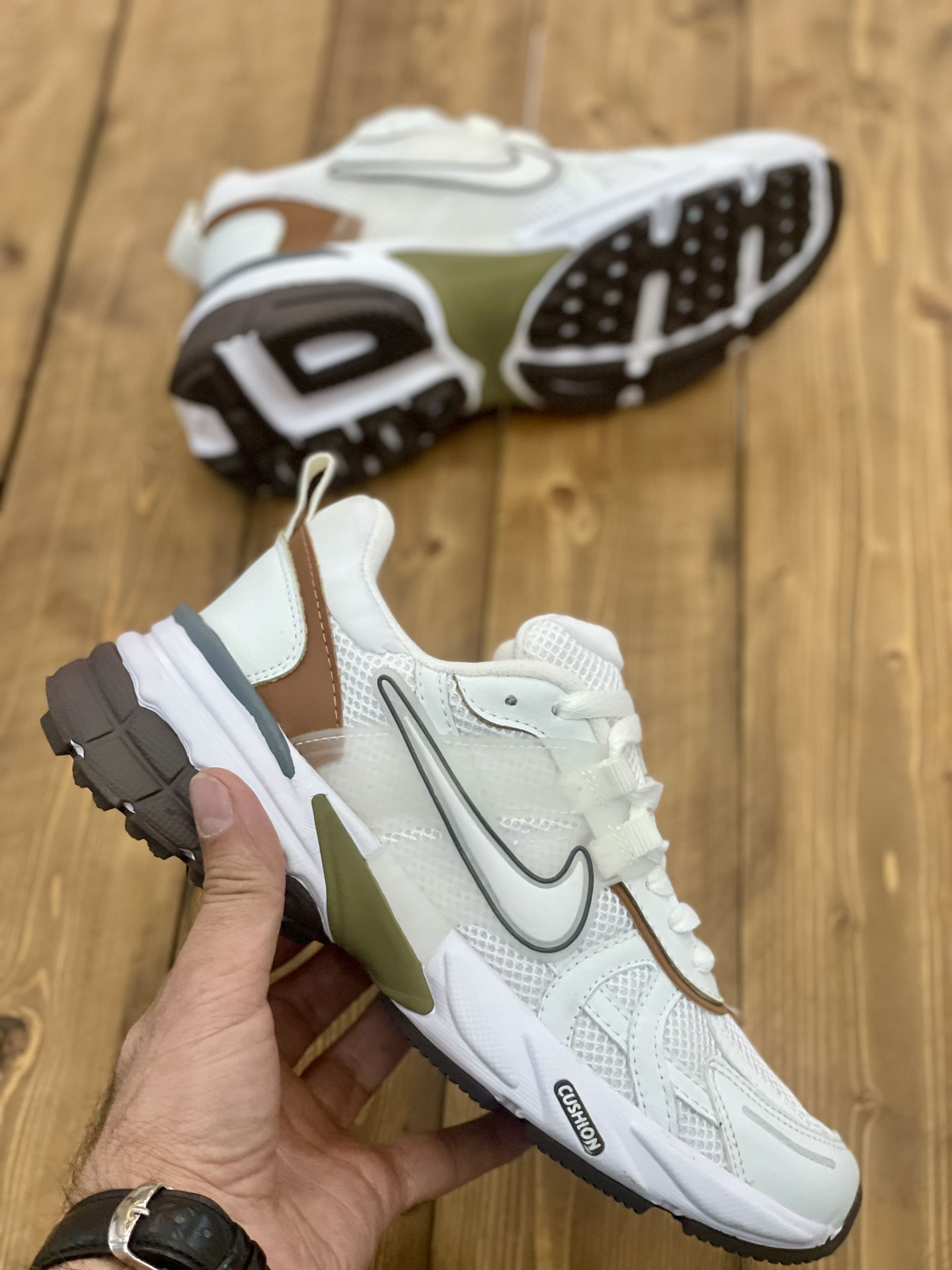 کفش ورزشی نایک وی تو کی مدل 635301