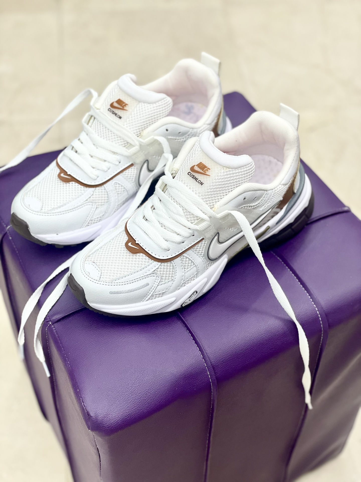 کفش ورزشی نایک وی تو کی مدل 635301