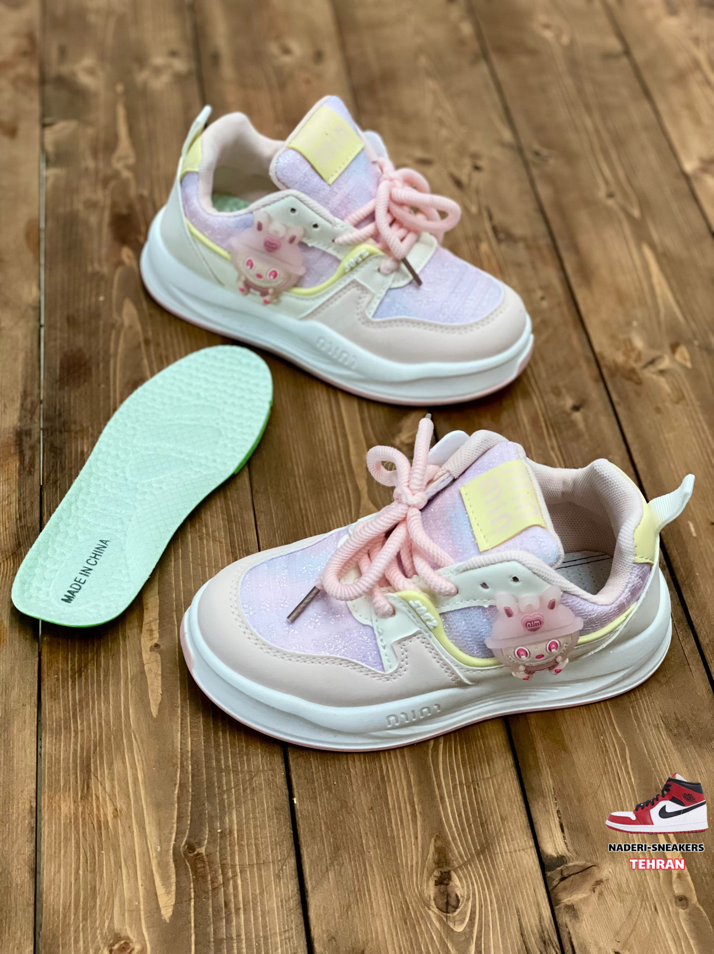 کفش ورزشی بچه گانه لبوبو مدل 9878