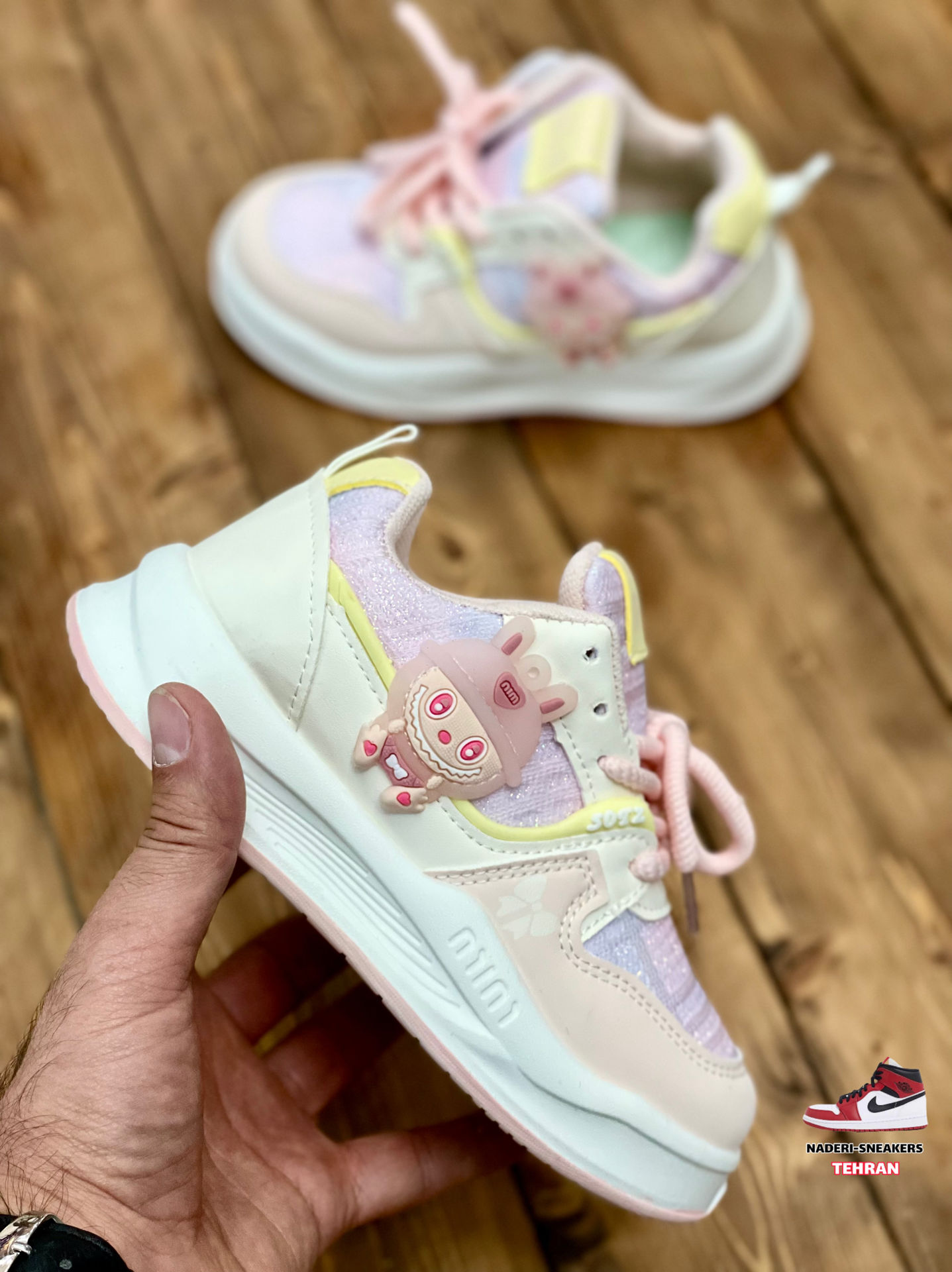 کفش ورزشی بچه گانه لبوبو مدل 9878