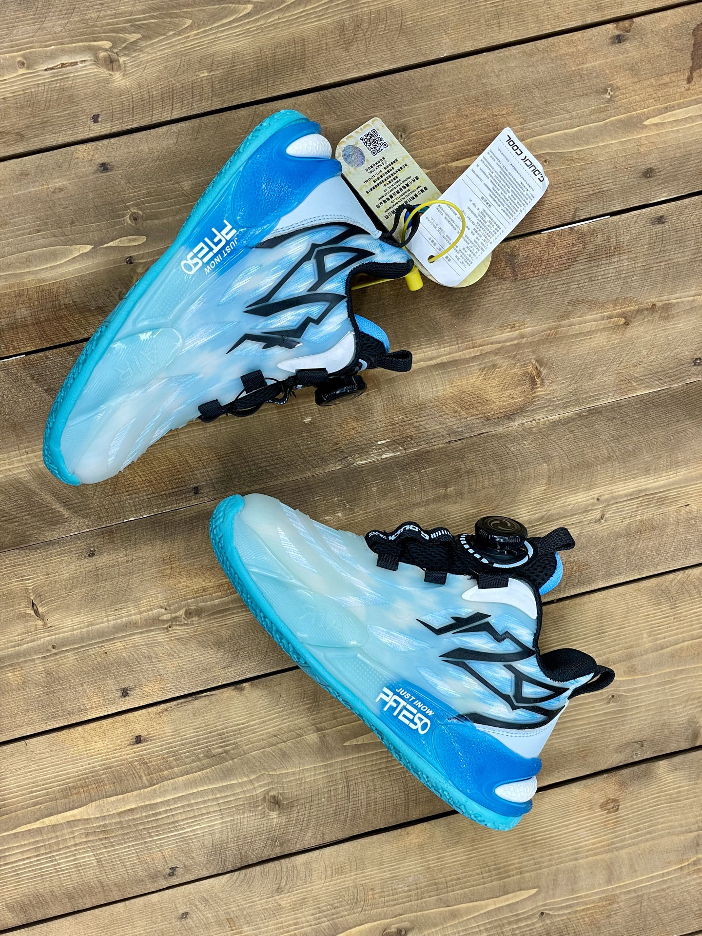 کفش ورزشی بچه گانه جی داک مدل 5262