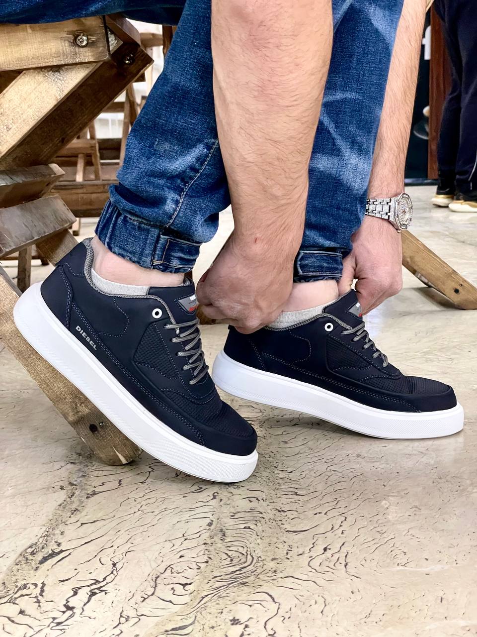 کفش ورزشی دیزل مدل 281