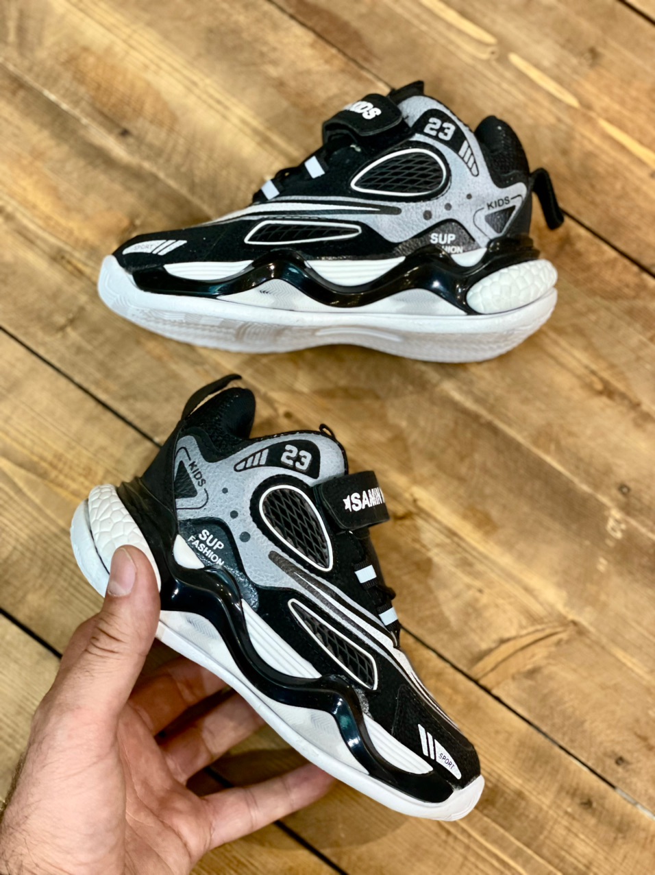 کفش کتونی بچه گانه KIDS