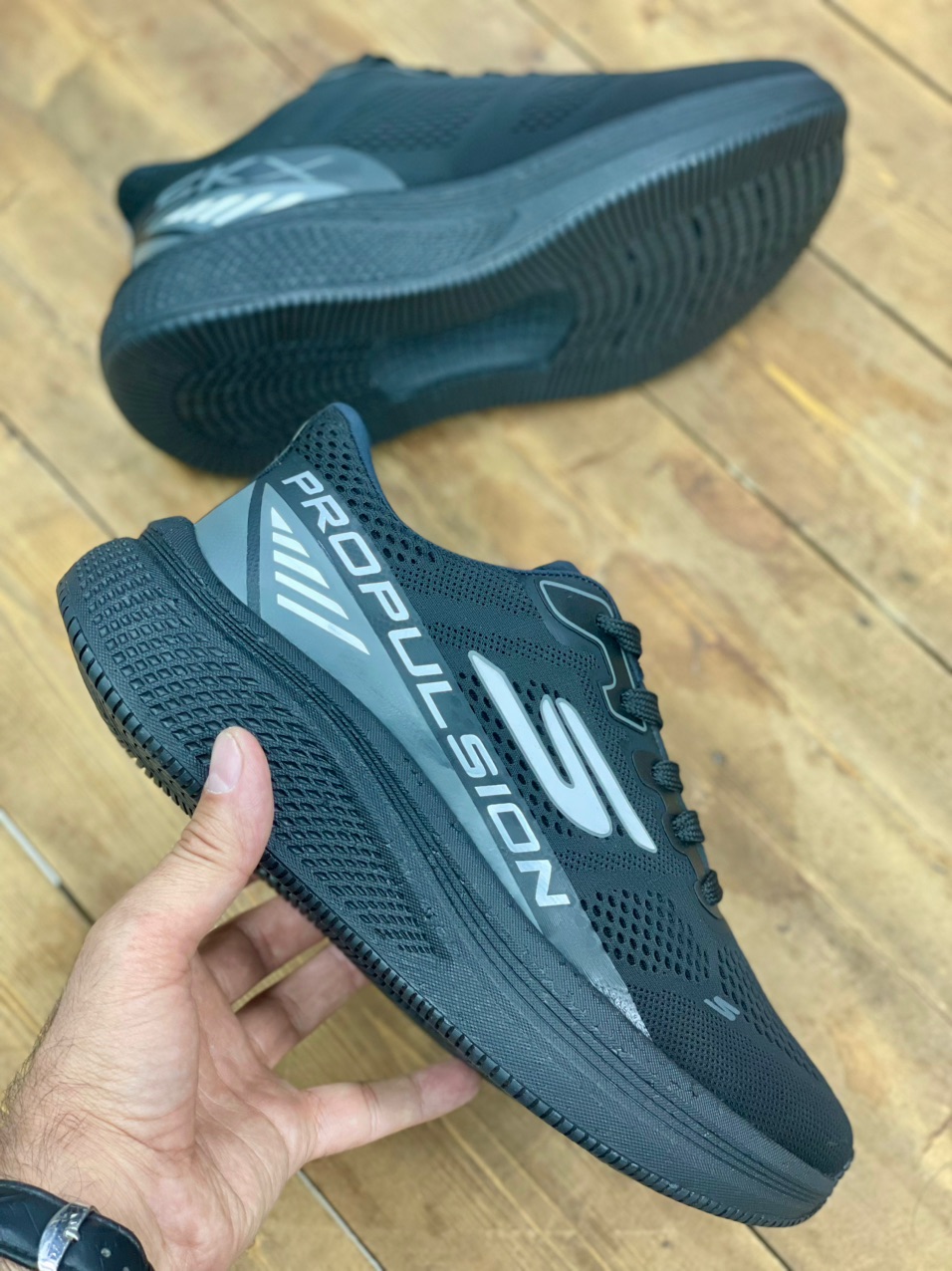 کفش ورزشی اسکیچرز  SKECHERS ایر فلکس 1074